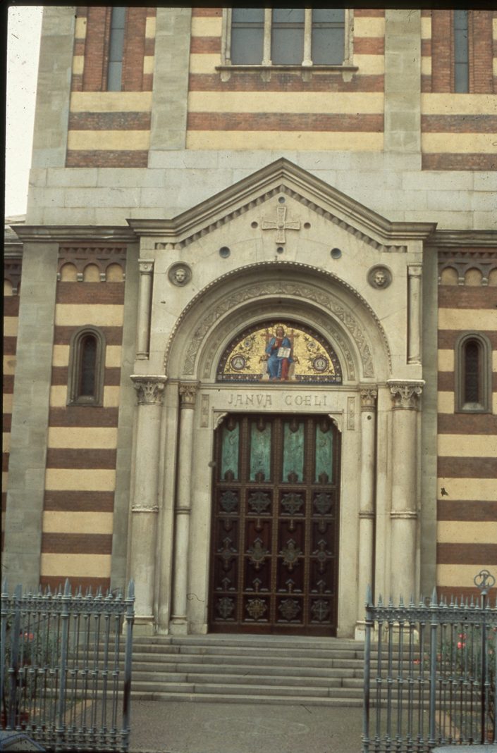 Fotografia d'epoca del fronte esterno Chiesa di San Giovanni Evangelista a Torino